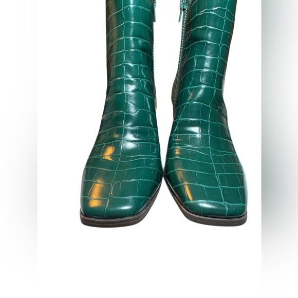 INC Dasha Crocodile Booties 5 M - Picture 3 of 8